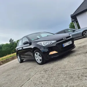 Hyundai i20 II (2014-2020) blue 1.2 Classic 2015