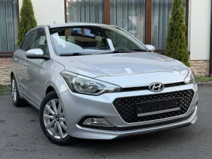 Hyundai i20 II (2014-2020) blue 1.2 YES Silver 2018