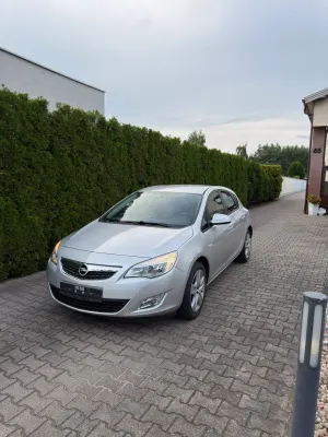 Opel Astra J (2009-2019) 1.6 2011