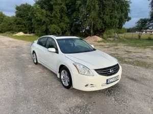 Nissan Altima 3.5 V6 2010