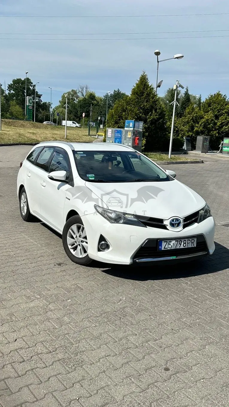 Toyota Auris II (2012-) 2013