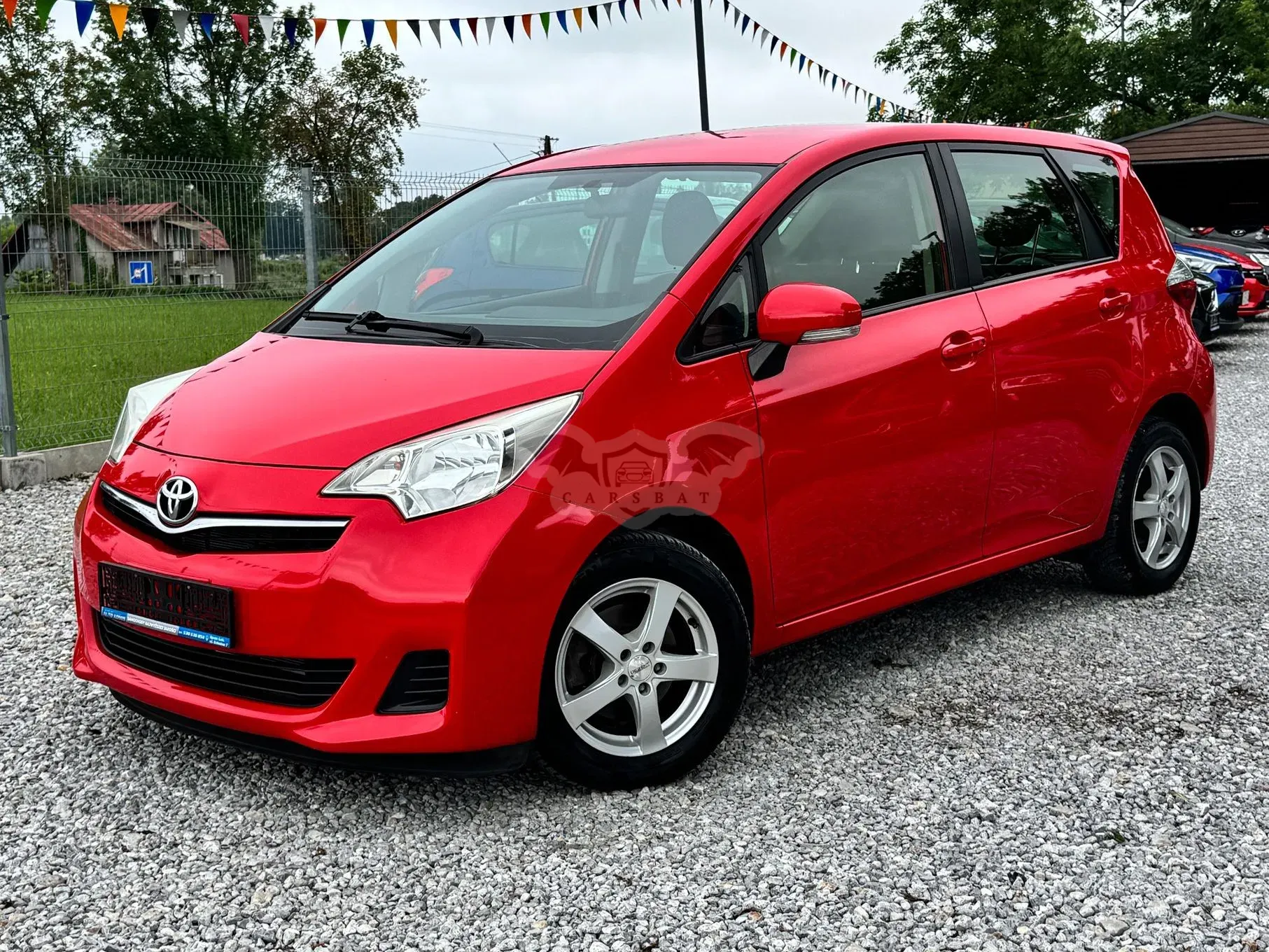 Toyota Verso-S 1.33 VVT-i 2012