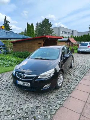 Opel Astra J (2009-2019) 1.4 Essentia 2011