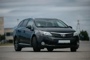 Toyota Avensis III (2009-) 2.0 D-4D Sol 2012