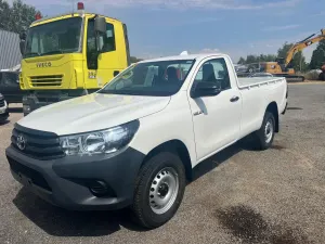 Toyota Hilux 2.4 D-4D Single Cab DLX 4x4 2023