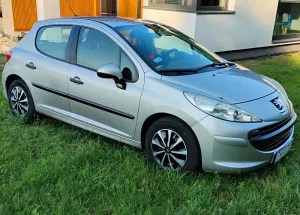 Peugeot 207 1.4 HDi Presence 2006