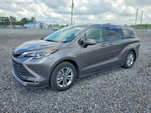 Toyota Sienna 2023