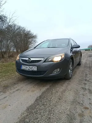 Opel Astra J (2009-2019) 1.7 CDTI Sport 2012