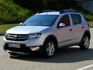 Dacia Sandero II (2012-2020) 1.5 dCi Laureate 2013