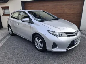 Toyota Auris II (2012-) 1.33 VVT-i Life 2014
