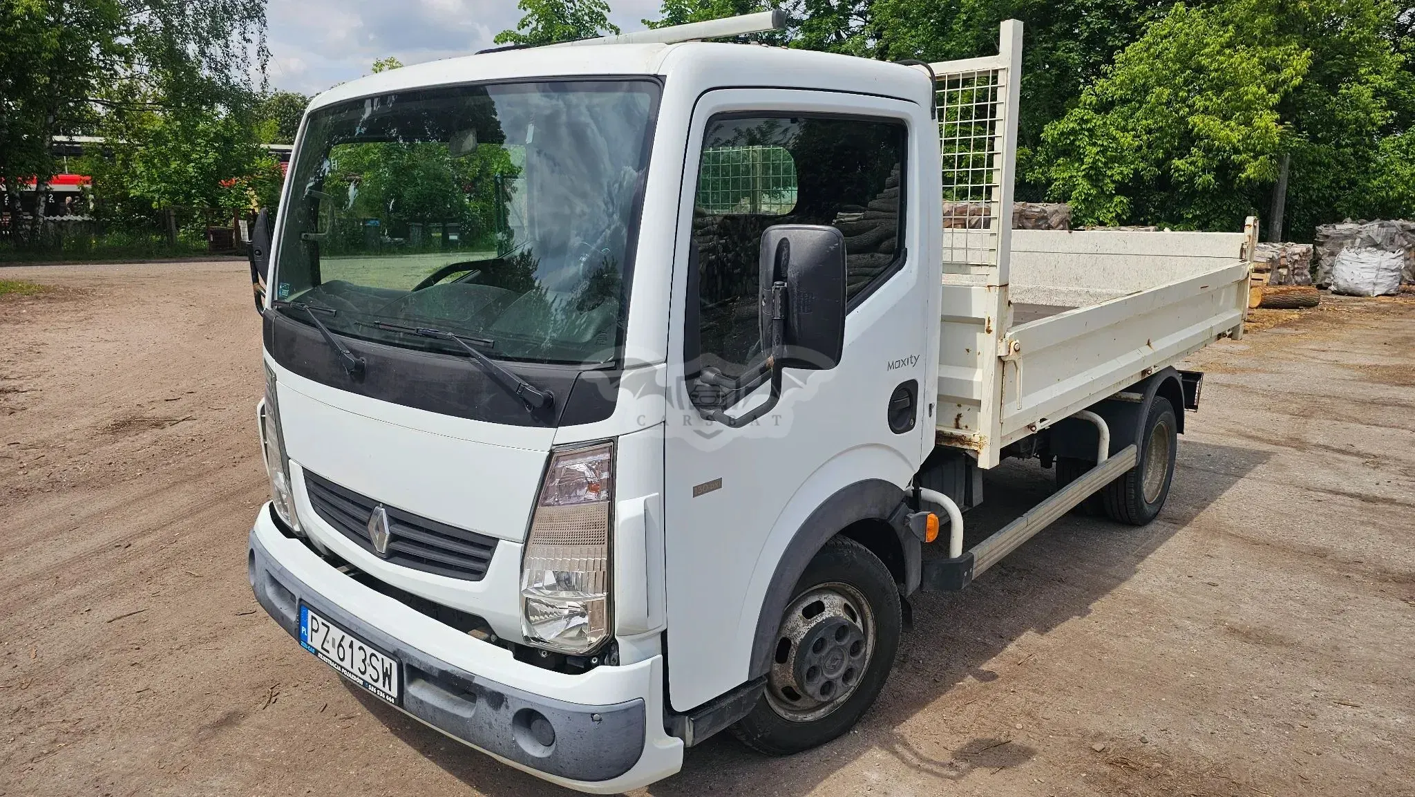 Renault Maxity 2011