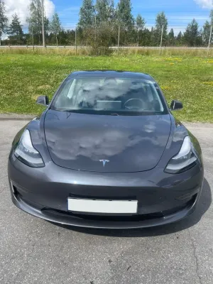 Tesla Model 3 Langstreckenbatterie Allradantrieb Dual Motor 2020