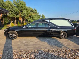Mercedes-Benz E W213 (2016-2023) 220 d 4-Matic Avantgarde 2023