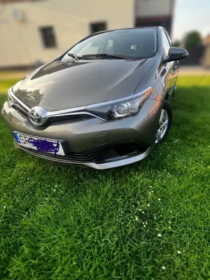 Toyota Auris II (2012-) 1.33 VVT-i Active 2016