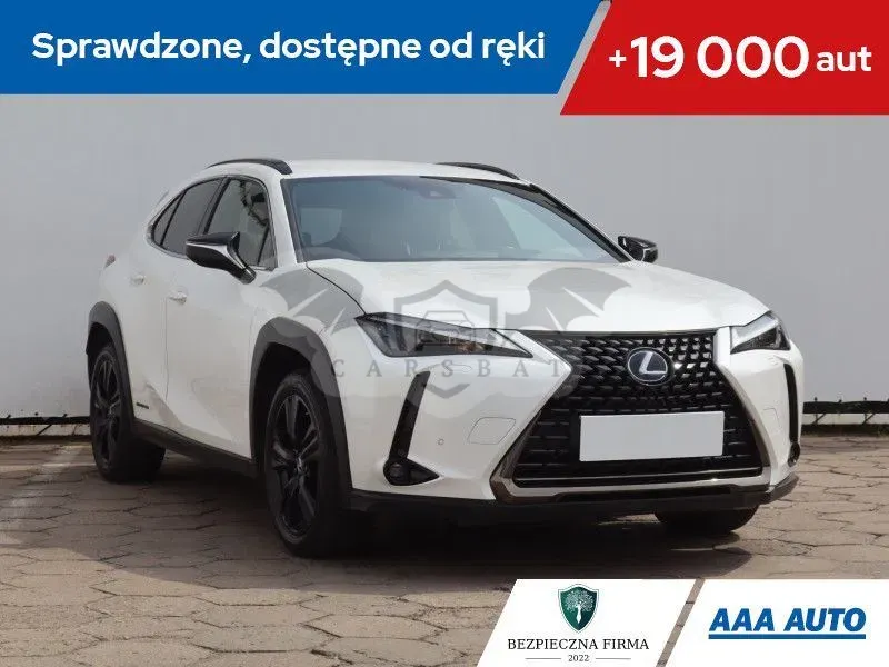 Lexus UX 2021