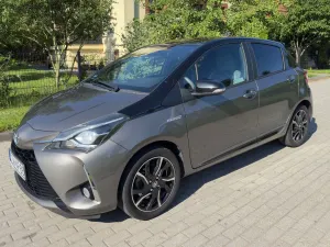 Toyota Yaris III (2011-2019) Hybrid 100 Selection Platinum 2018