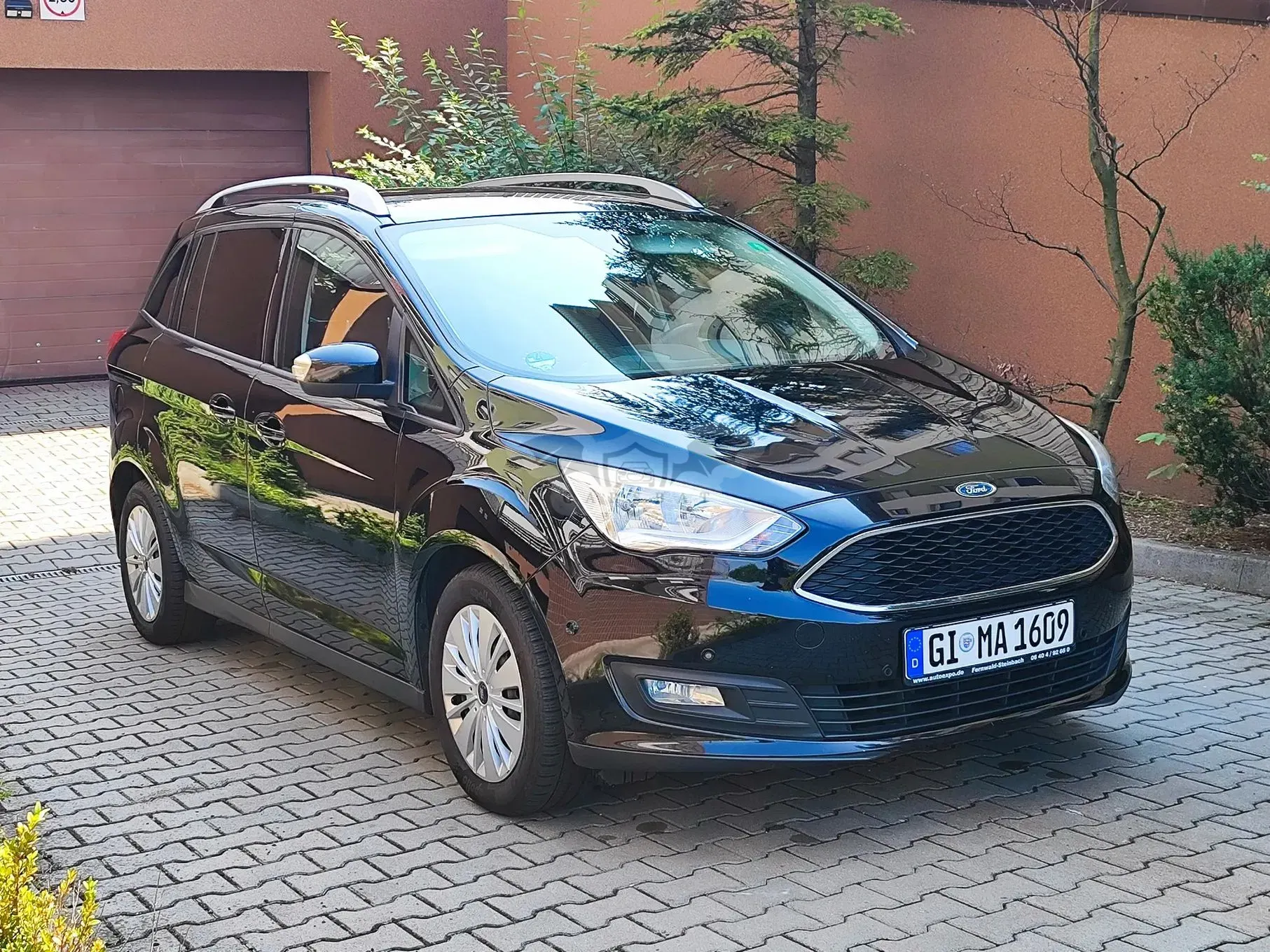 Ford Grand C-Max 1.5 TDCi Start-Stopp-System Business Edition 2015