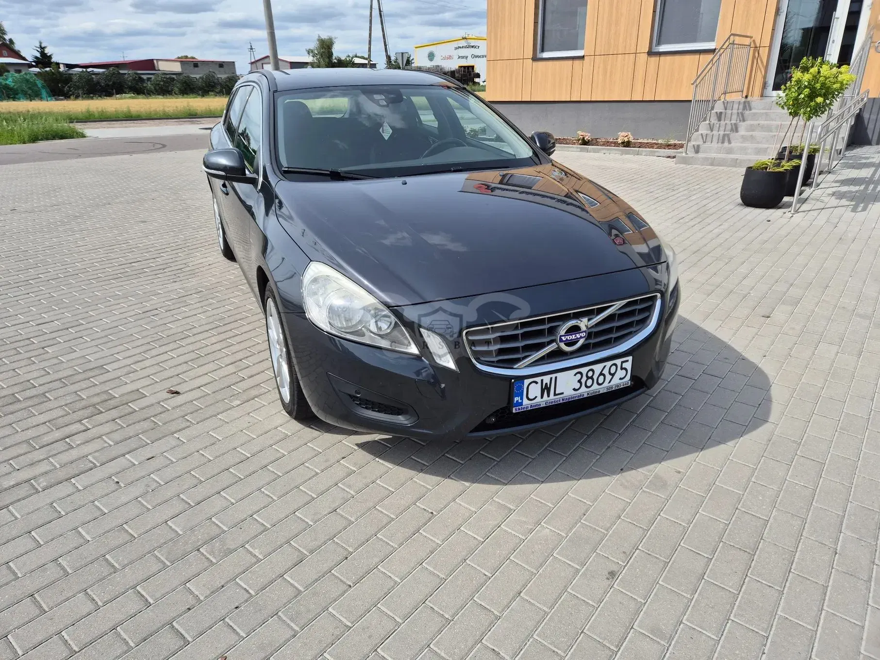 Volvo V60 I (2011-2018) D3 RDesign 2011