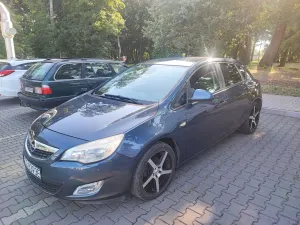 Opel Astra J (2009-2019) 1.6 Enjoy 2010