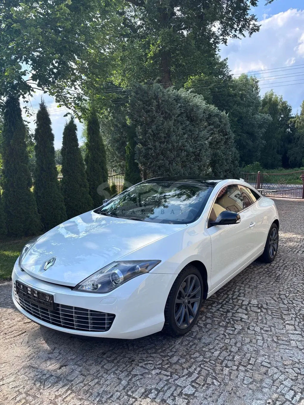 Renault Laguna III (2007-) 2.0 dCi Monaco GP2 2011