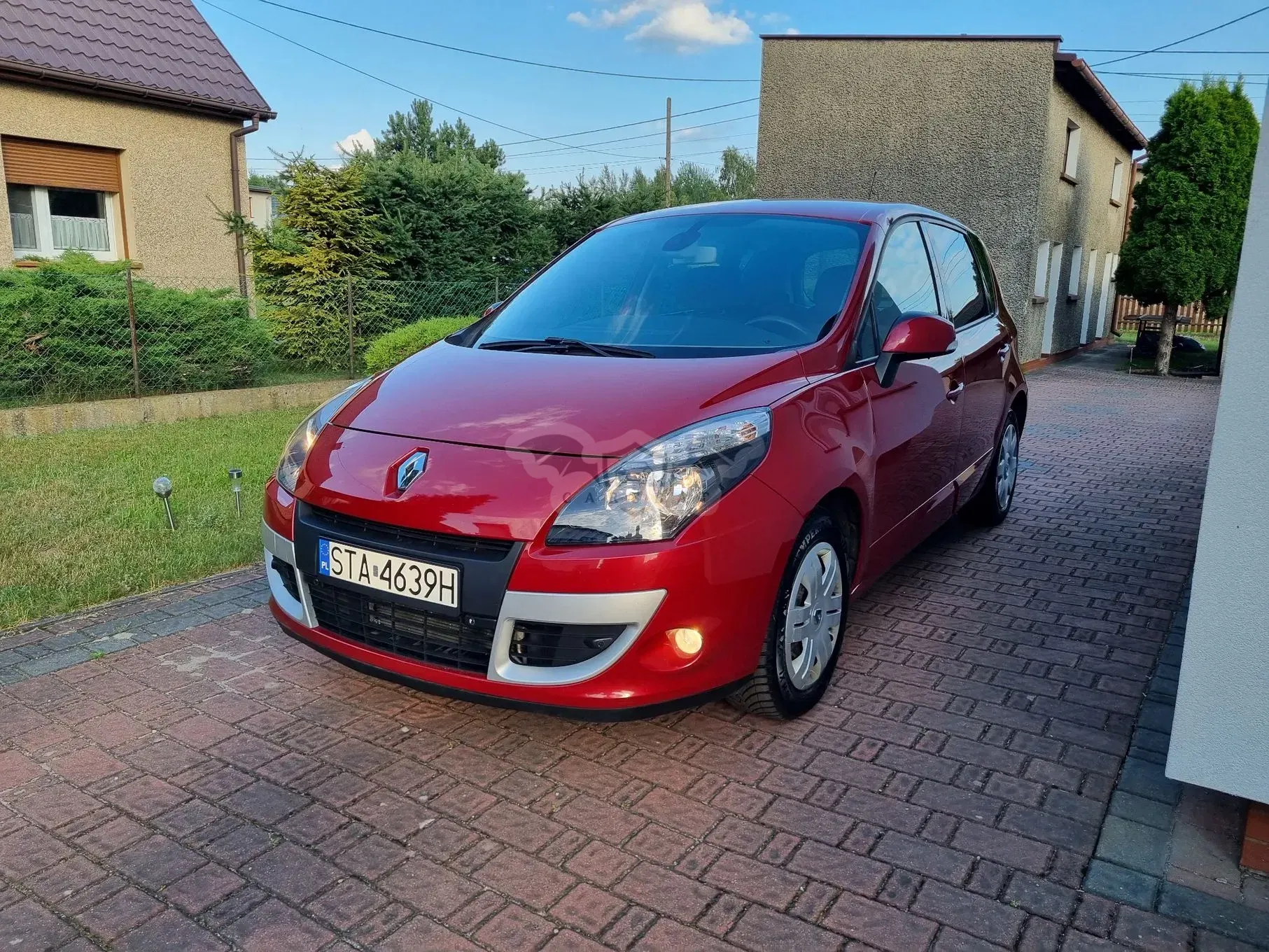 Renault Scenic III (2009-2016) 2.0 16V 140 CVT Dynamique 2011