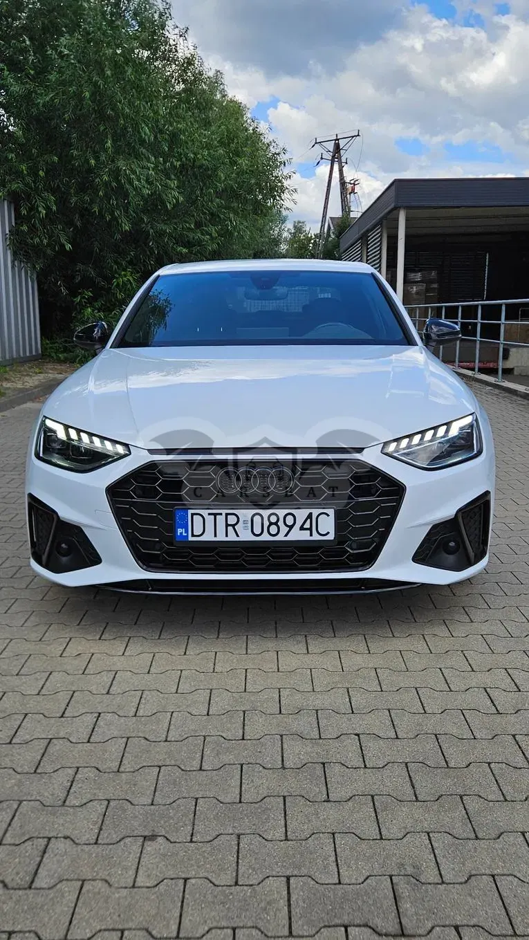 Audi A4 B9 (2015-) 35 TFSI mHEV S Line S tronic 2019