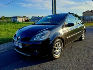 Renault Clio III (2005-2012) 1.6 16V Expression 2006
