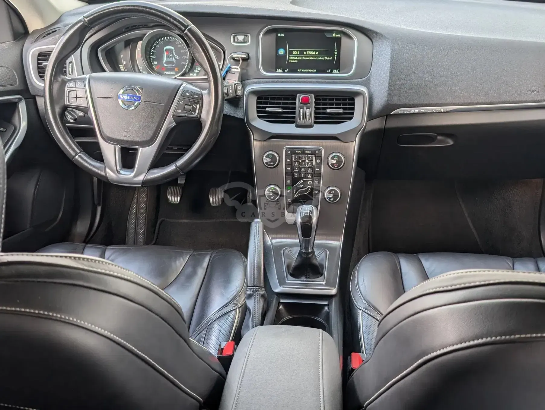 Volvo V40 2016