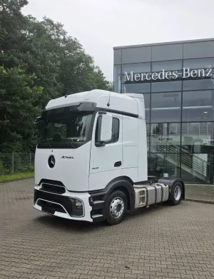 Mercedes-Benz Actros 2025