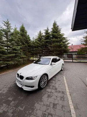 BMW 3 Series E90/E91/E92/E93 (2005-2012) 320i 2008
