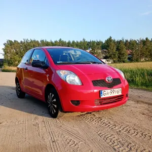 Toyota Yaris II (2005-2011) 1.0 Terra 2008