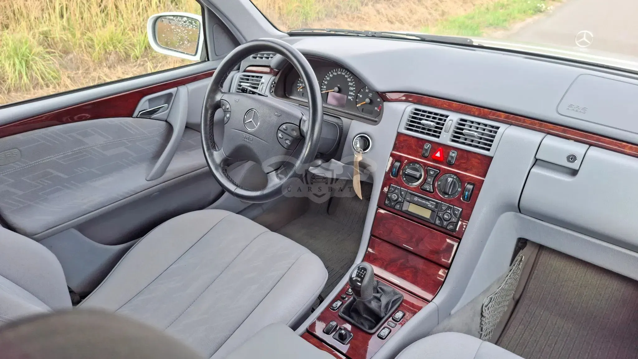 Mercedes-Benz E W210 (1995-2002) 220 CDI Classic 2001
