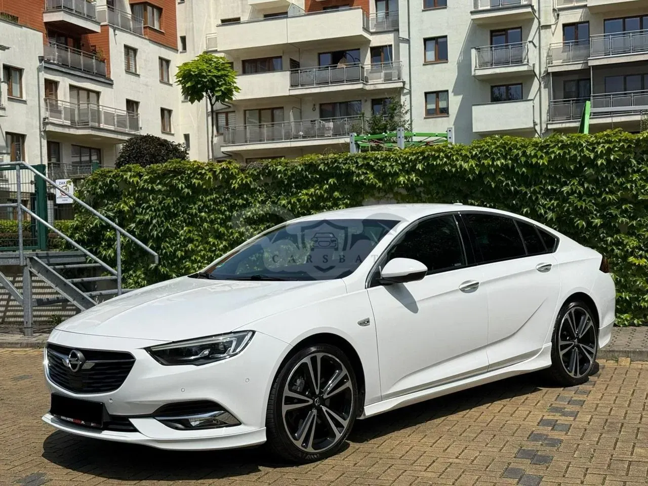 Opel Insignia B (2017-) Sport2.0 Direct InjTurbo 4x4 Innovation 2018