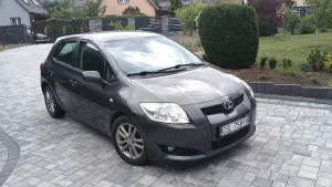 Toyota Auris I (2006-2012) 1.4 D-4D Premium EU5 2009