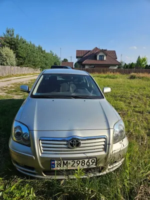 Toyota Avensis II (2003-2009) 1.8 VVT-i Sol 2004