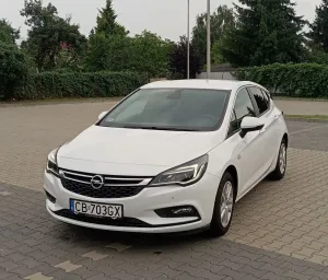 Opel Astra K (2015-2021) 1.4 T Enjoy 2017