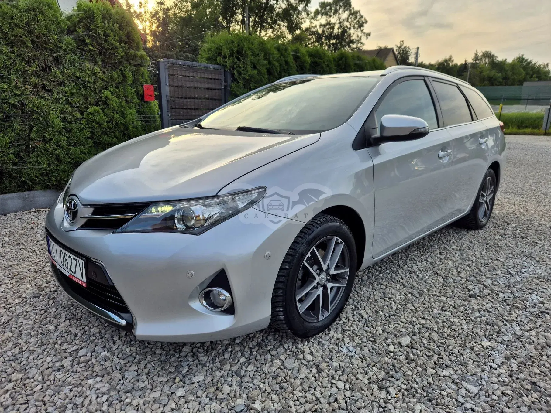 Toyota Auris II (2012-) 1.6 Valvematic Executive 2014