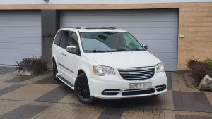 Chrysler Town & Country V (2007-2016) 3.6 Limited 2012
