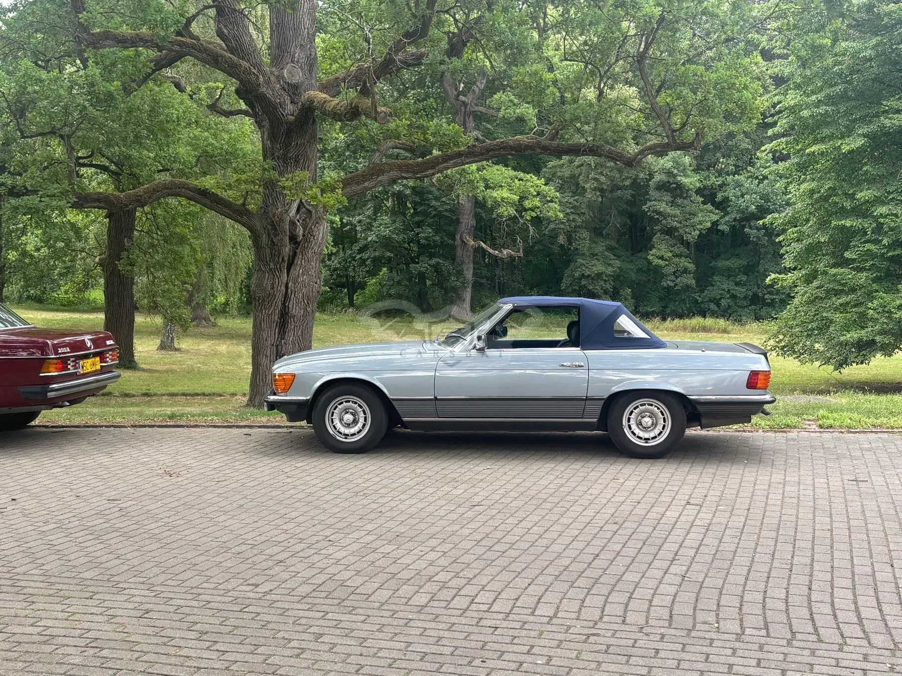 Mercedes-Benz SL R107 (1971-1989) 1982