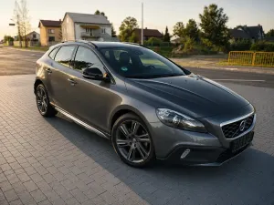 Volvo V40 D2 2013