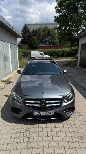 Mercedes-Benz E W213 (2016-2023) 220 d 4Matic 9G-TRONIC AMG Line 2017