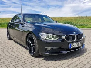 BMW 3 Series F30/F31 (2012-2020) 318d Blue Performance Luxury Line 2013