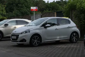 Peugeot 208 I (2012-2019) 1.2 PureTech Allure S&S 2016