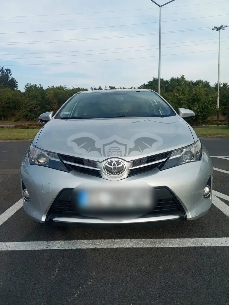 Toyota Auris II (2012-) 2014