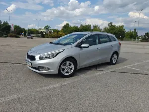 Kia Ceed II (2012-) 1.6 CRDi Business Line 2012