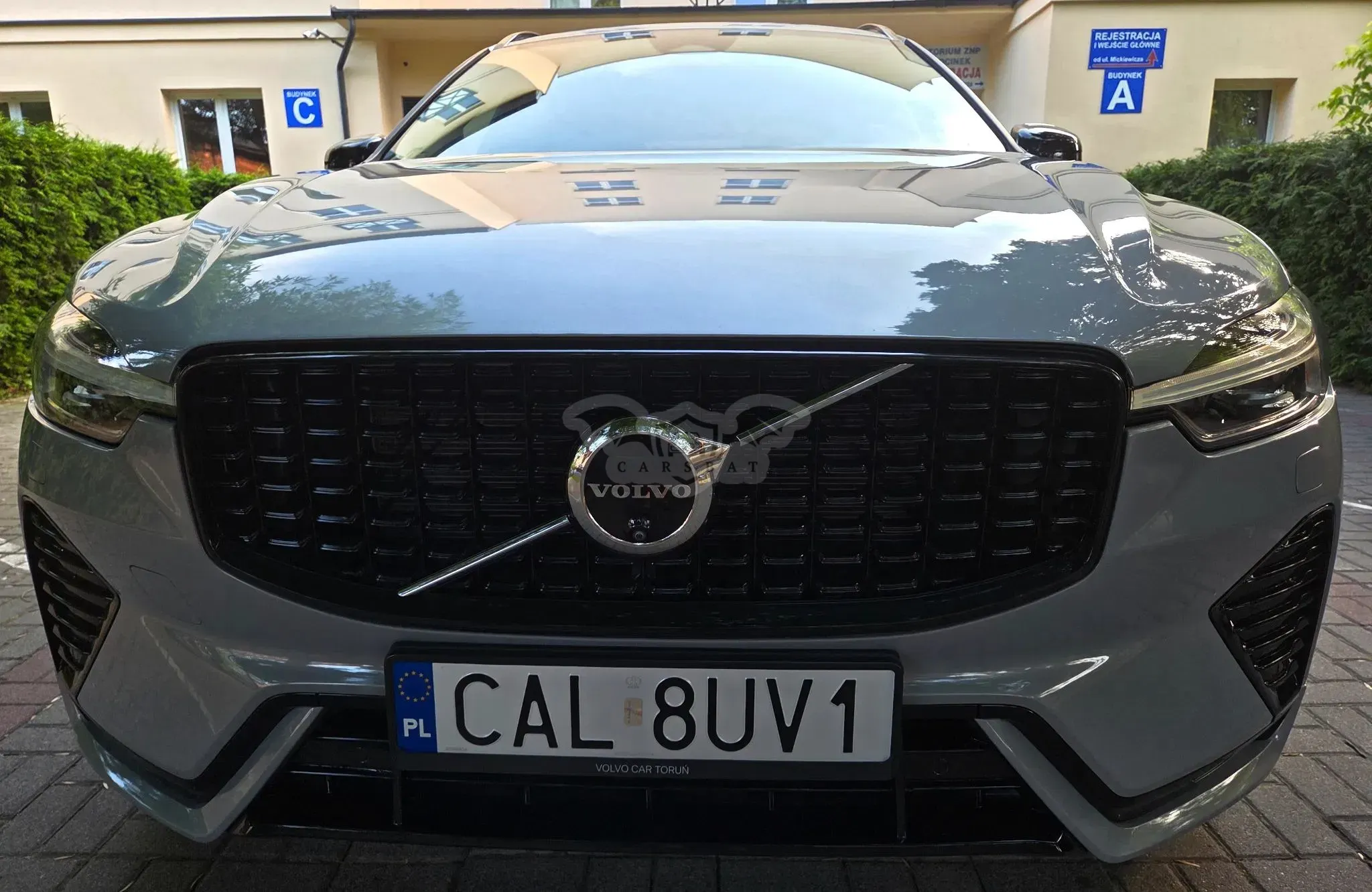 Volvo XC60 II (2017-) B5 B AWD Plus Dark 2024