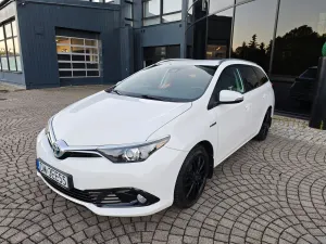 Toyota Auris II (2012-) Hybrid 135 Active 2017