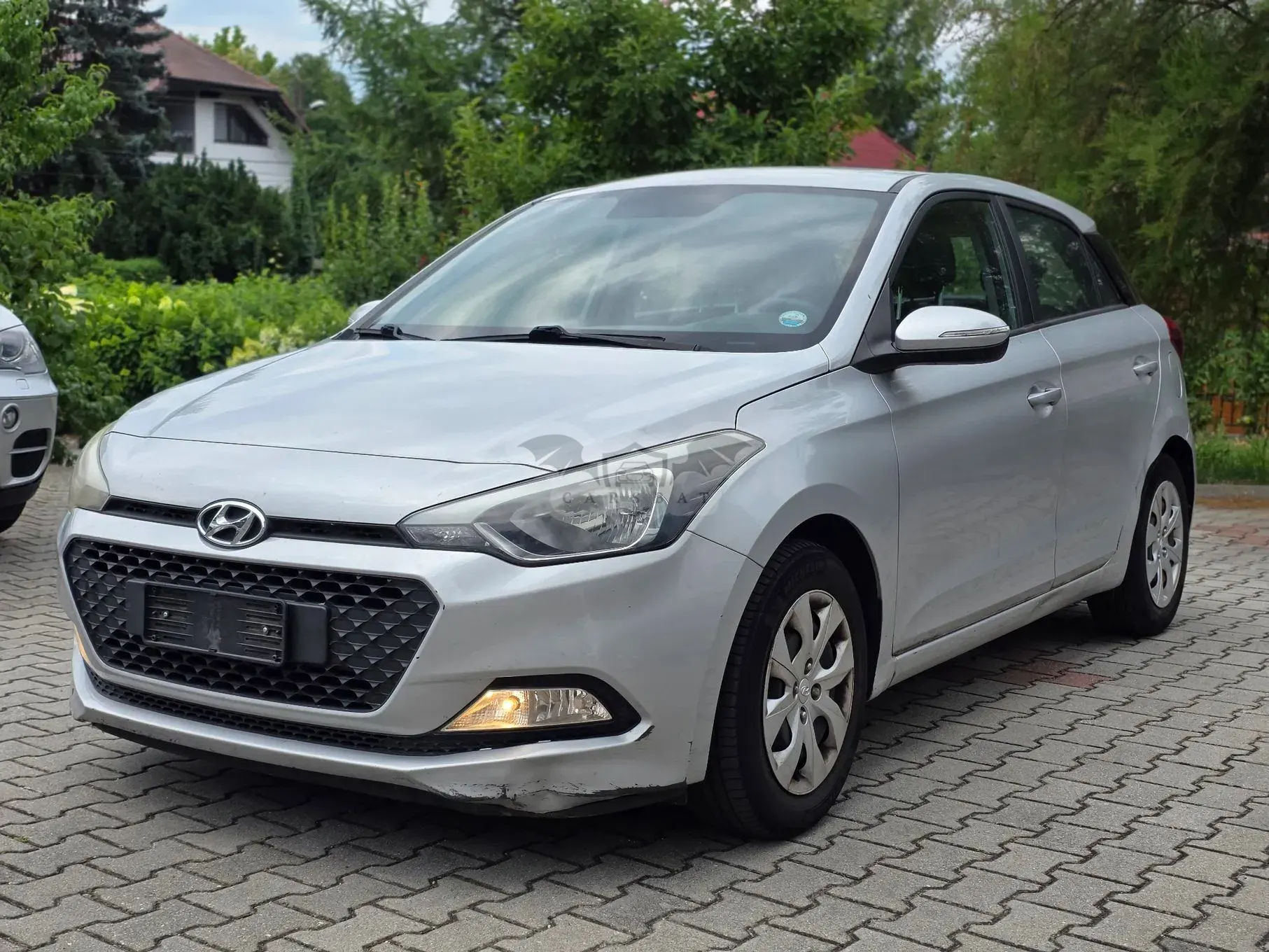 Hyundai i20 II (2014-2020) blue 1.2 Classic 2016