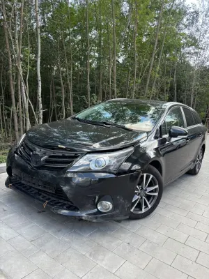 Toyota Avensis III (2009-) 1.8 Sol plus NAVI 2012