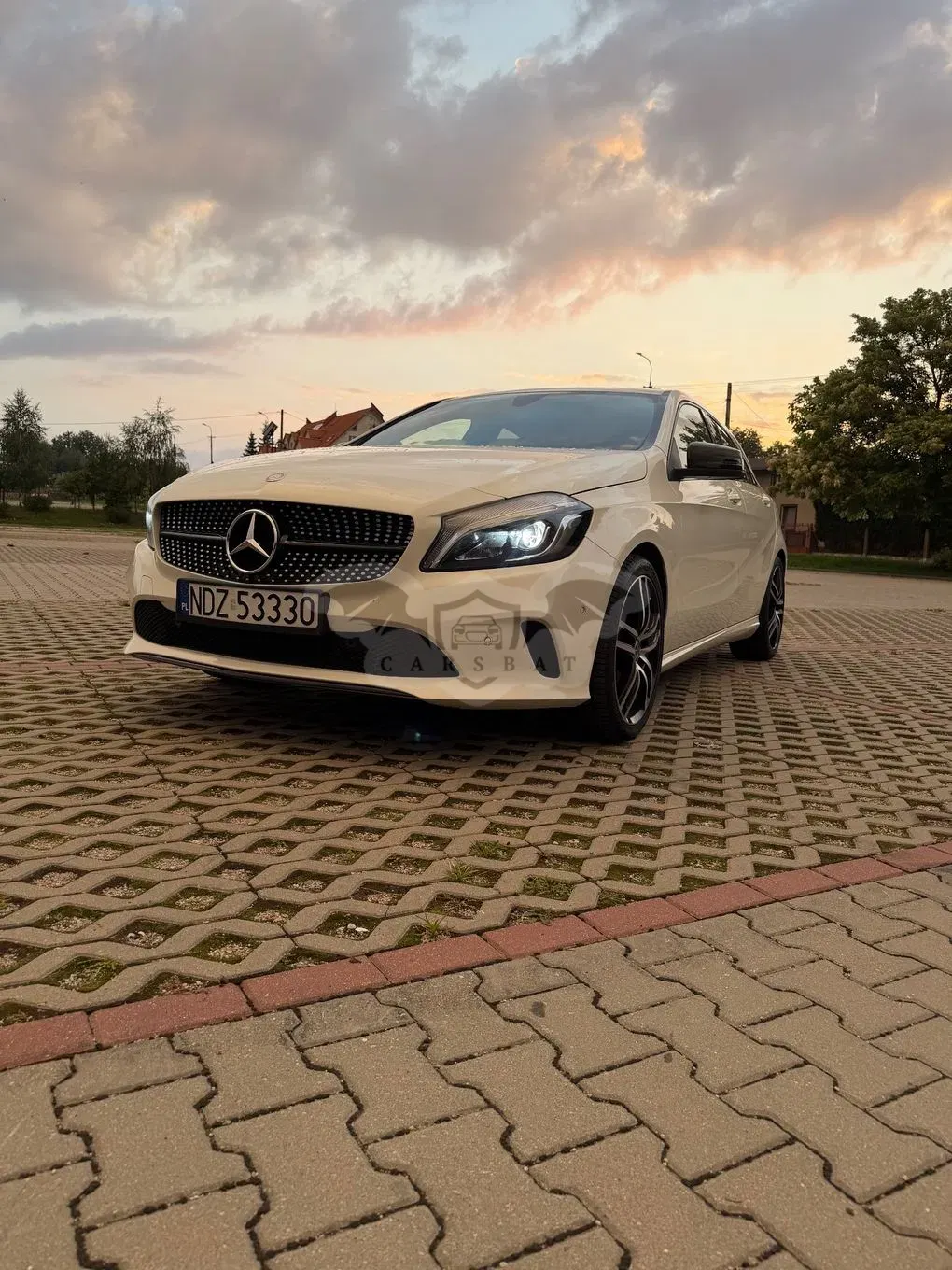 Mercedes-Benz A W176 (2012-) 180 7G-DCT Style 2016